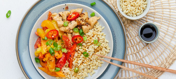 Kip teriyaki met paprika en risoni