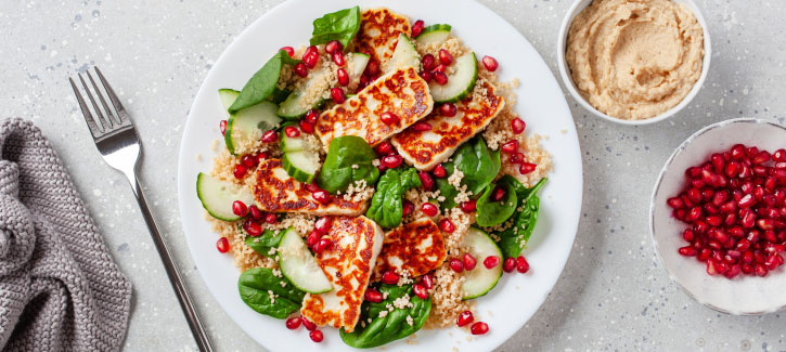 Couscous salade met halloumi en granaatappel