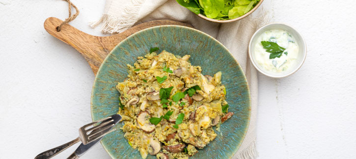 Rösti met gebakken uitjes, kastanjechampignons en tzatziki