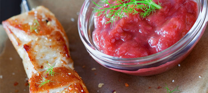 Kipspies met rabarbermoes