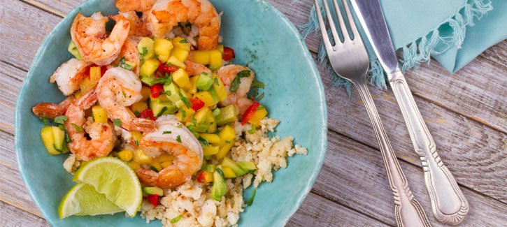 bloemkoolrijst_garnalen_mangosalsa_koolhydraatarme_eenpansgerechten