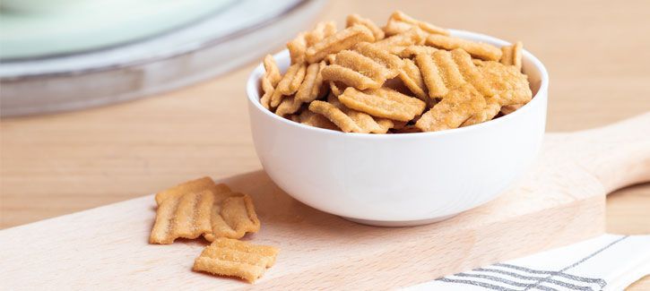 Cheese-onion minibites