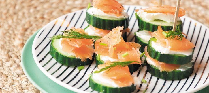 Komkommertjes met roomkaas en zalm